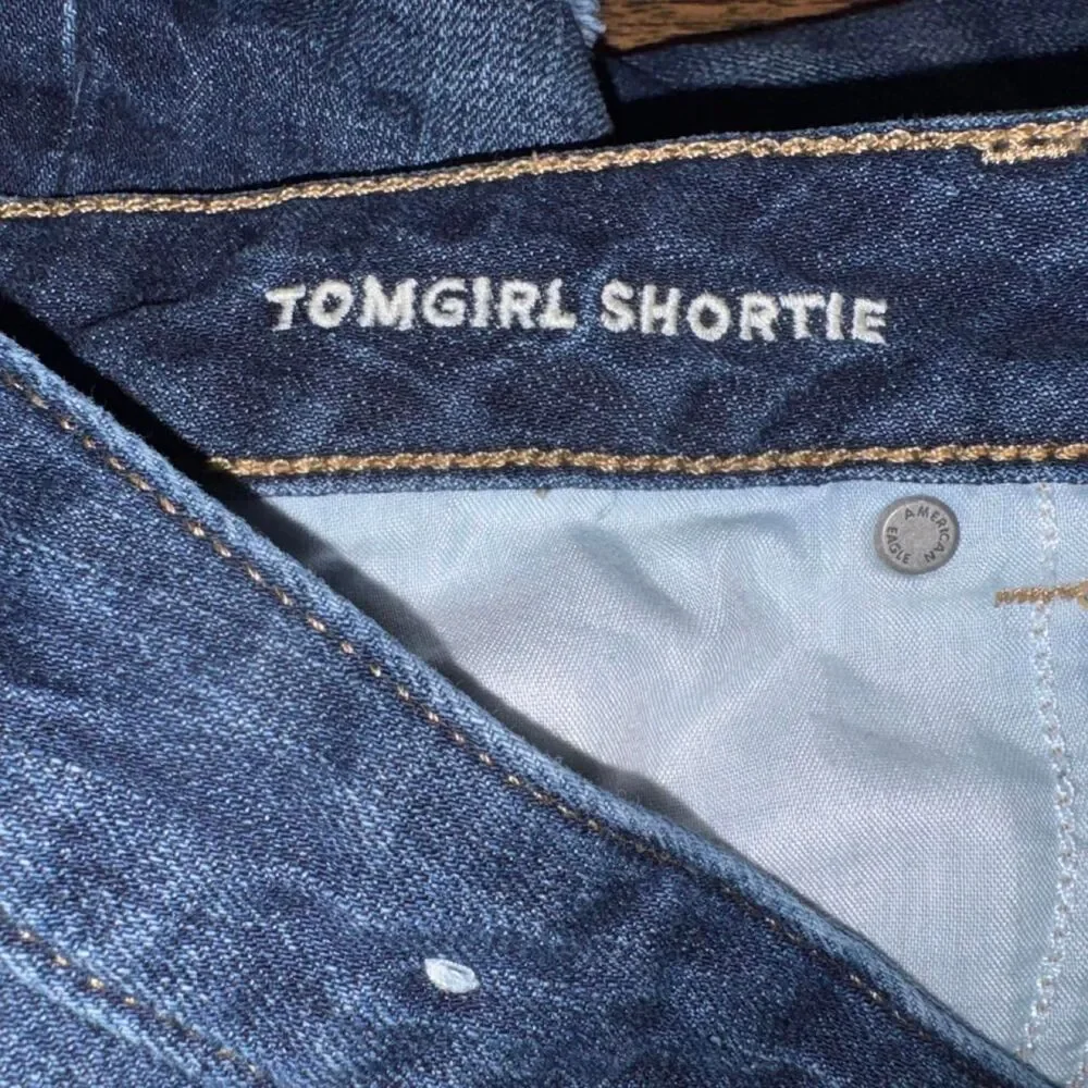 American Eagle Tomgirl Shortie Dark Wash Shorts Size 12
